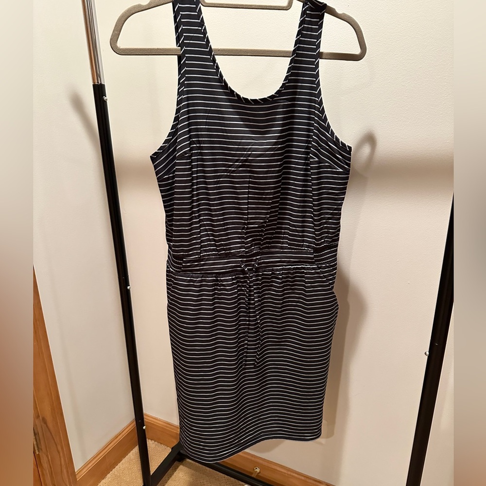 NWOT: Women’s Summer Dress- Medium